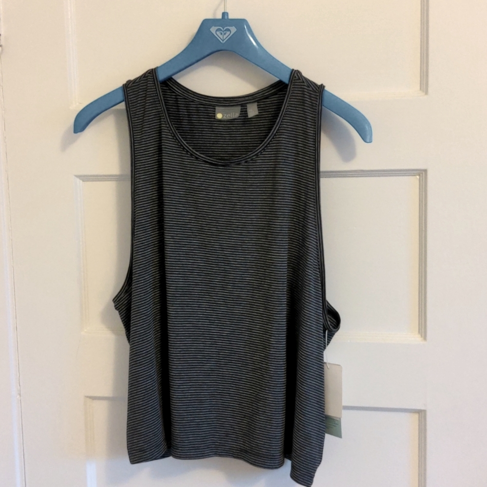 NWOT Zella Cropped Workout Tank